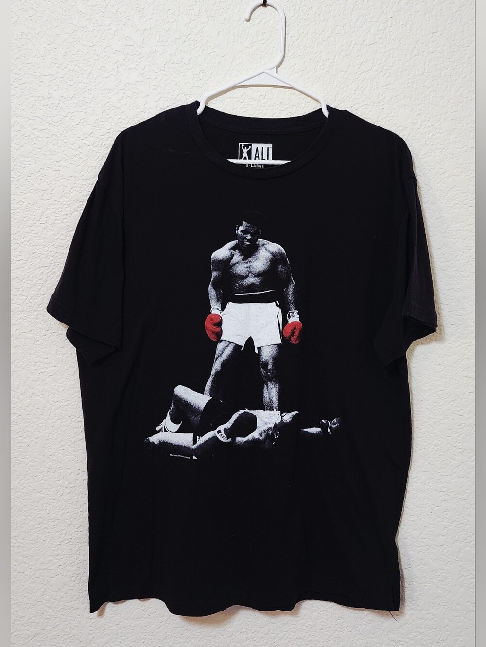 Muhammad Ali Sonny Liston Knockout Graphic T-Shirt Men’s XL Red Gloves